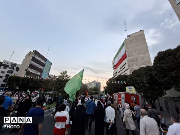تهران در جشن بزرگ «امت احمد» به استقبال میلاد پیامبر(ص) و امام صادق (ع) رفت