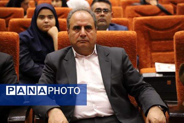 آیین نکوداشت منتخبین مرحله استانی چهل و سومین دوره مسابقات فرهنگی و هنری فردا