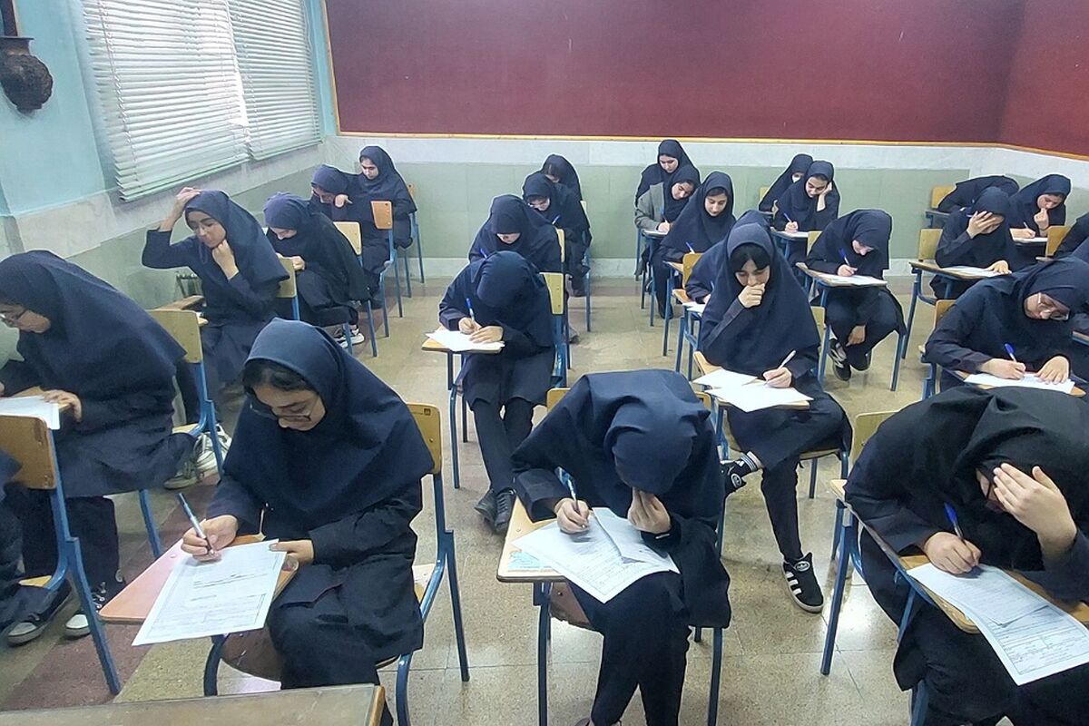 کسب نمره بالا توسط دانش‌آموز به معنی استفاده صحیح او از وقت است