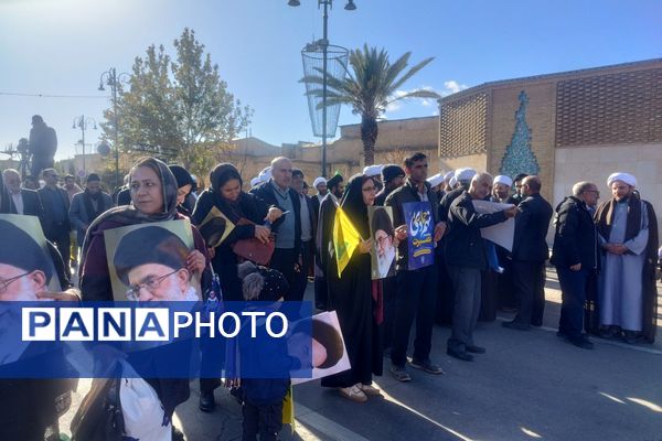 نهم دی تجلی غرور و اراده مردم ایران