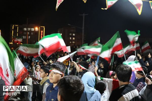 گردهمایی عظیم نسل نو؛ دهه نودی‌های جان‌فدا