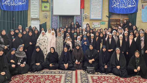 اعتکاف دانش آموزی در مسجد جوادالائمه (ع)؛سفری به قلب عبادت
