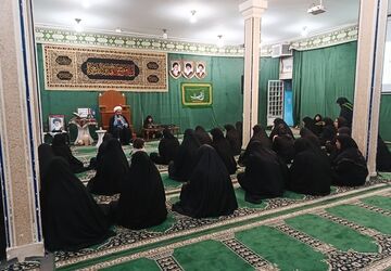 قلب‌های کوچک دانش‌آموزان برای حقیقت بزرگ کربلا تپید