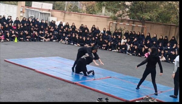 زنگ ورزش در دبیرستان نسیبه با حال و هوای المپیادی