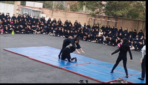 زنگ ورزش در دبیرستان نسیبه با حال و هوای المپیادی