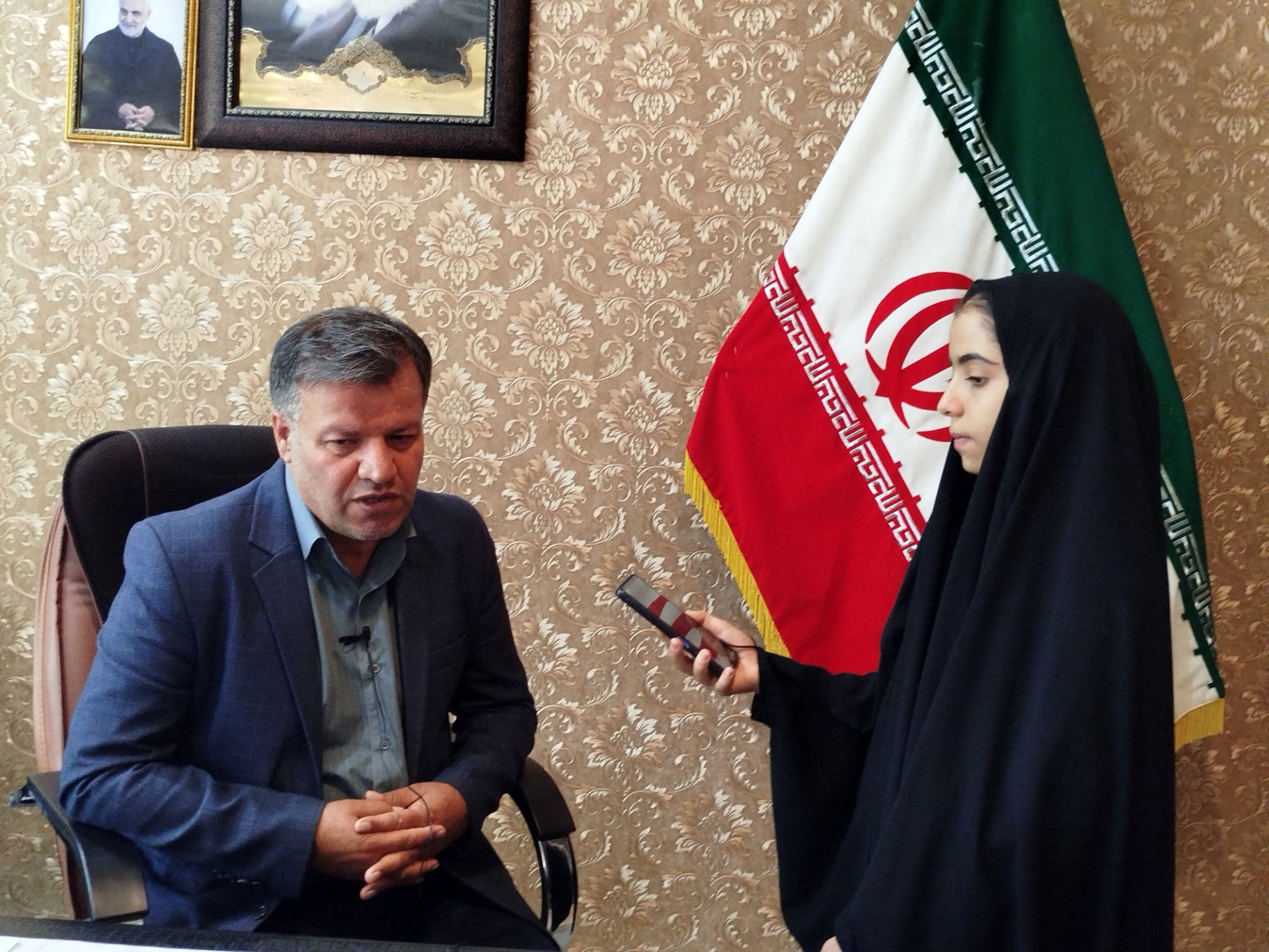 دوشنبه‌ها به دیدار مستقیم با مردم و پیگیری مشکلات شهروندان اختصاص یافت