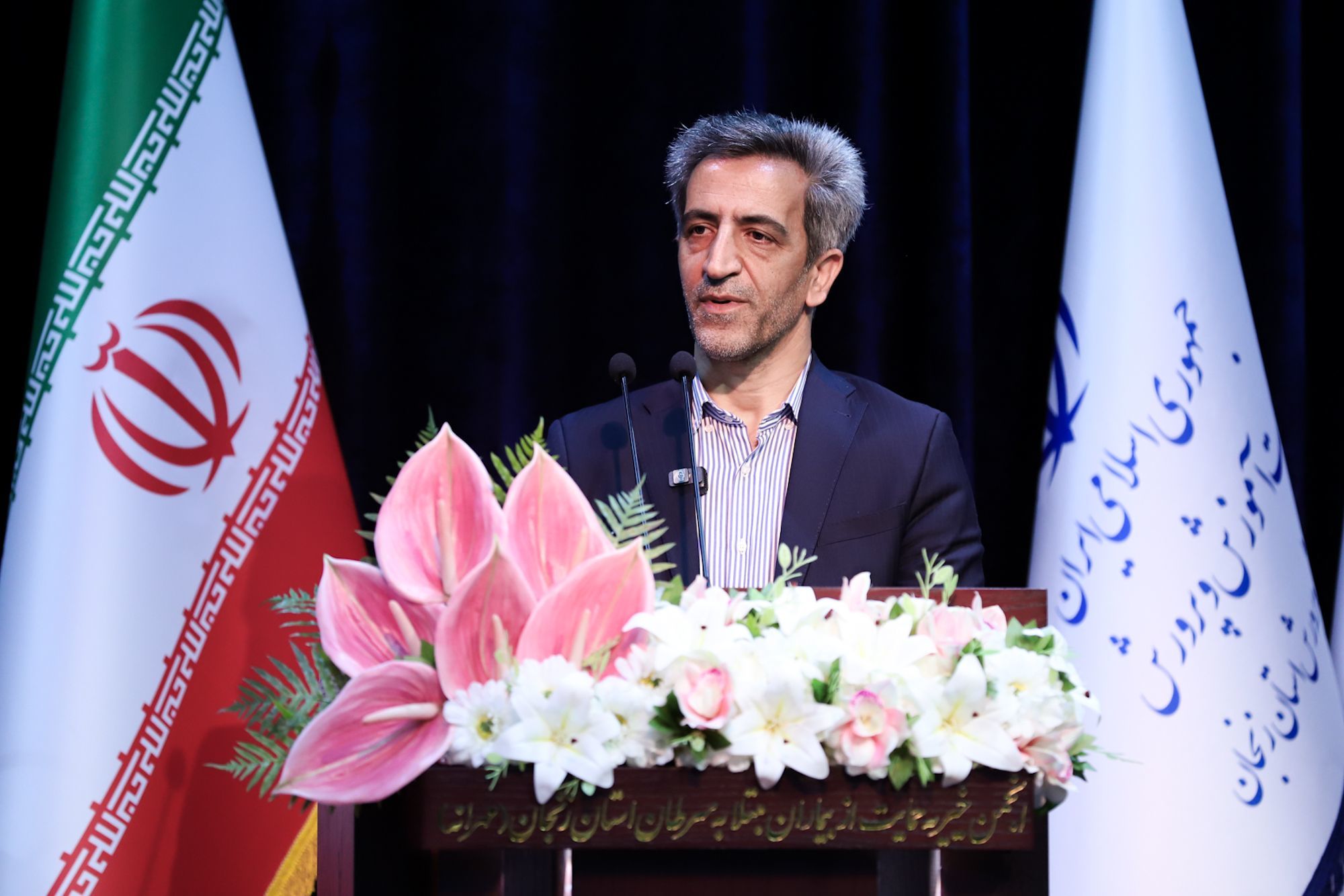 توجه به جایگاه معلمان باید در اولویت دولت و مجلس باشد