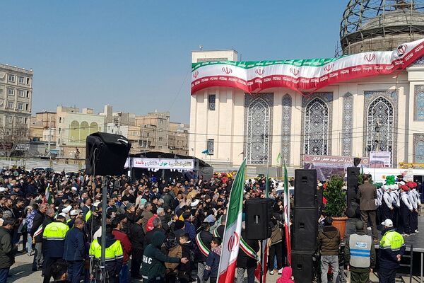 راهپیمایی ۲۲بهمن در کهریزک و باقرشهر