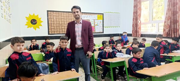 جشن شکوفه‌ها در مدارس سملقان