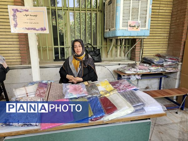 برپایی نمایشگاه عفاف و حجاب در آموزش و پرورش منطقه ۱۴ تهران
