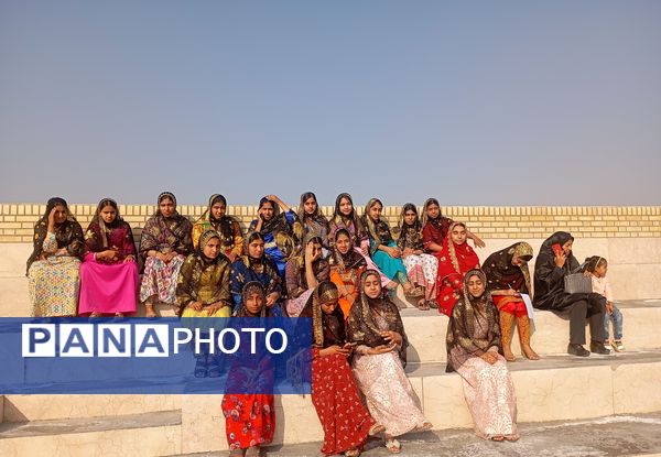 جشن دهه فجر در روستای لاور فین