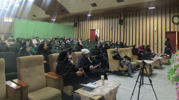 جلسه هم افزایی رابطان مشاور در کانون امام علی(ع) ناحیه یک کرج