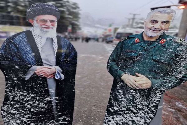 روز برفی گلزار شهدای کرمان 