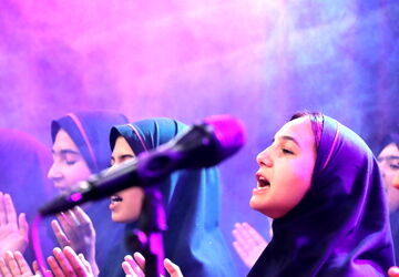 تجلیل از مقام فرزانگان علم در فرهنگ‌سرای بروجن
