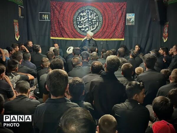 اسدآباد در سوگ شب عاشورا سیاهپوش شد