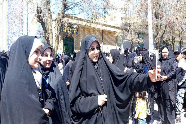 اقامه آخرین نماز جمعه ماه مبارک رمضان با حضور چشمگیر مردم یاسوج