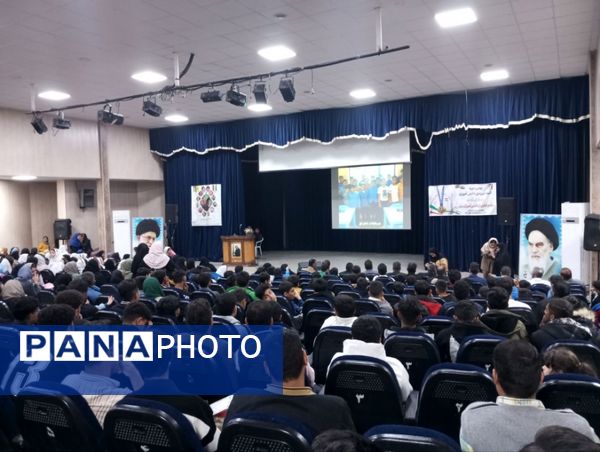 نخستین دوره المپیاد ورزشی دانش‌آموزی یادواره شهدای مقاومت در حاجی‌آباد