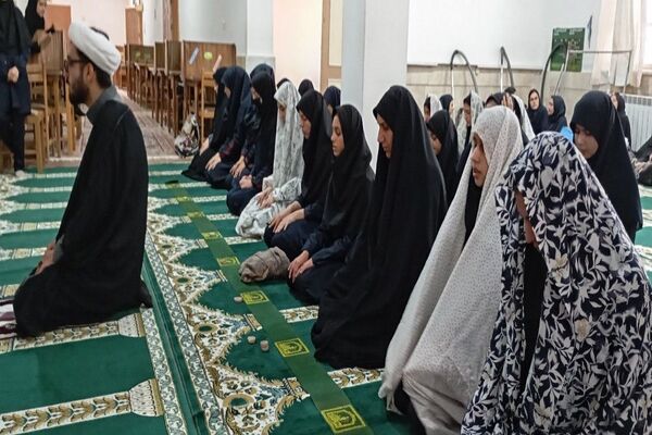 زنگ نماز در روز اول ماه مهر ۱۴۰۴در دبیرستان شهید مجید دهنوی نیشابور 
