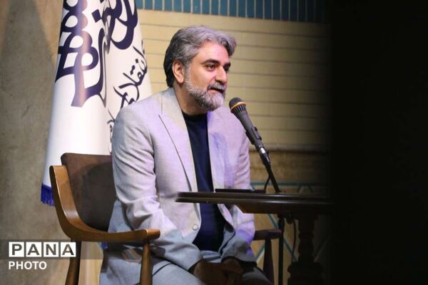 طعمِ کلمات در سوگ خورشید؛ جلوه‌گری واژه‌ها در محفل «قند روضه»