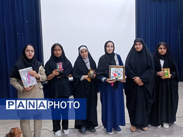 جشن میلاد حضرت زینب(س) و روز پرستار در سالن ارشاد حاجی‌آباد