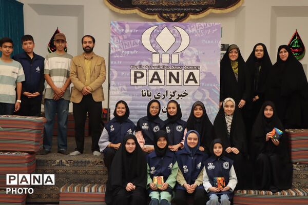 نشستِ هم‌افزایی خبرنگاران پانا در خانه شعر و ادب