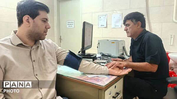 همدلی خبرنگاران قم در سنت اهدای خون