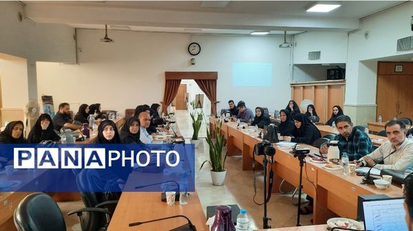 کارگاه‌های برنامه جامع تربیت پژوهشگر در پژوهشکده عباس زادگان مشهد 