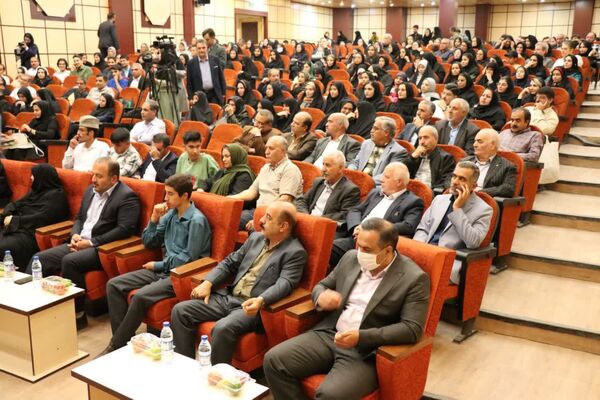 تجلیل از دانش‌آموزان برگزیده کنکور سراسری شهرضا