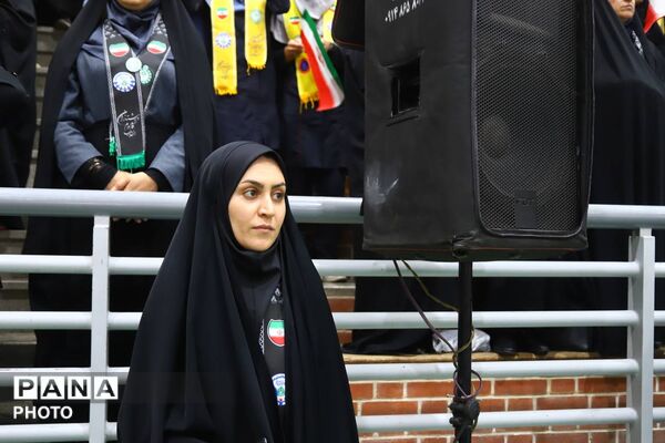 همایش سوگواری ۱۵۰۰ نفری دانش‌آموزی «باید برخاست» در آذربایجان شرقی