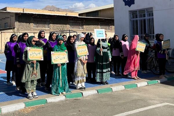 برگزاری المپیاد درون مدرسه ای در دبیرستان مریم عذرا دماوند