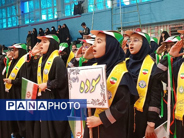  همایش دانش‌آموزی یاوران انقلاب شهرستان ورامین