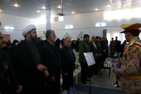 برپایی جشن «حضور تا ظهور» در دبیرستان شهیده حسنی سعدی قم