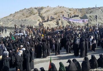 بشاگردِ حسینی سختی نمی‌شناسد!