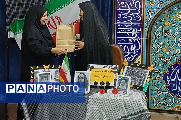 اجرای طرح «لاله‌های روشن» در دبستان آزاده ناحیه دو شهرری 