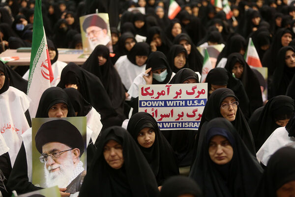 همایش بزرگ رهروان زینبی در قم