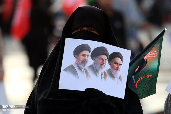 مراسم تشییع پیکر مطهر رهبر شهید انقلاب در تهران - 1
