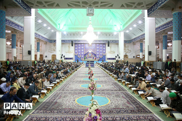 آیین ترتیل خوانی قرآن کریم در حرم حضرت معصومه(س)