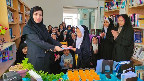  بازدید دانش‌آموزان از کتابخانه‌های عمومی بجنورد 