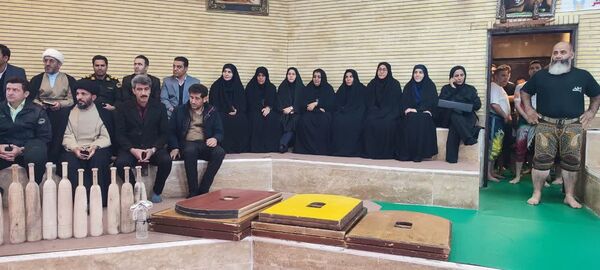 نواختن زنگ زورخانه ای و پهلوانی در شهرستان سلسله 
