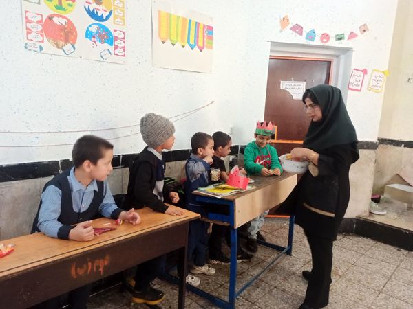 آیین استقبال از شب یلدا در مدرسه ۱۷ شهریور یاسوج