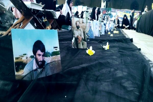 قاب‌هایی از خلوت عاشقانه دانش‌آموزان اسلامشهری در اعتکاف