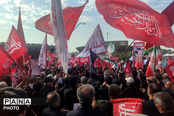 تهران؛ روایت بدرقه باشکوه یک ملت