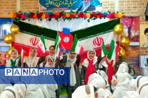جشن پیروزی انقلاب اسلامی در مدرسه دکتر کیهانی1