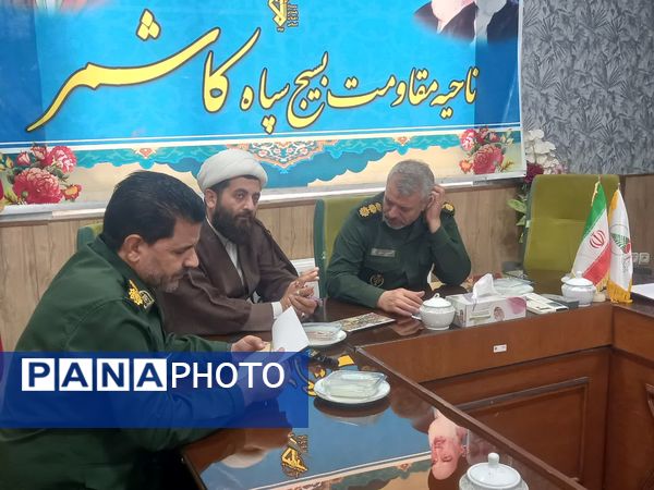 نشست خبری فرمانده ناحیه مقاومت بسیج کاشمر با خبرنگاران به مناسبت هفته دفاع مقدس