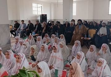جشن تکلیف 30 دانش آموز دبستان‌های دخترانه بخش فردوی قم در روستای خاوه