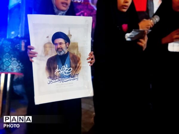 هم‌نوایی مردم رشتخوار در فراقِ رهبر شهید