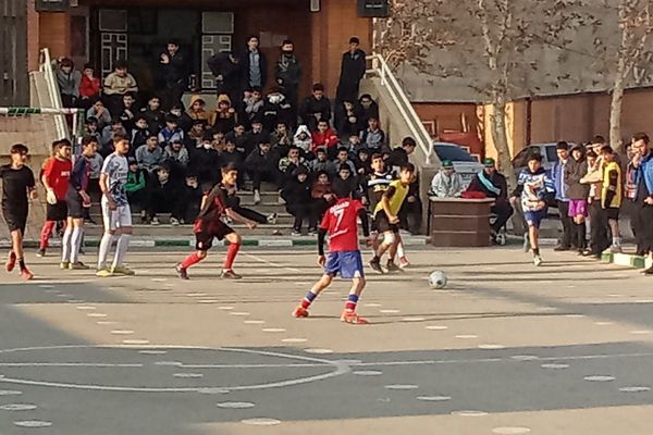  فینال المپیاد ورزشی درون مدرسه‌ای در دبیرستان بشارت بهارستان‌دو 