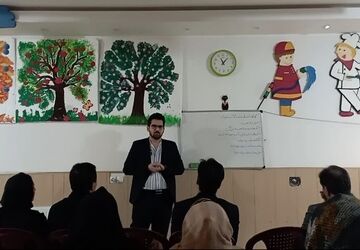 برگزاری کارگاه مهارت فرزند پروری در آباده