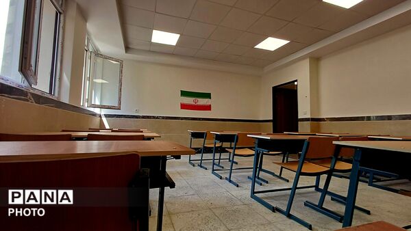 بازدید از مدرسه مشارکتی زنده‌یاد مریم باقری در منطقه ۱۶ تهران