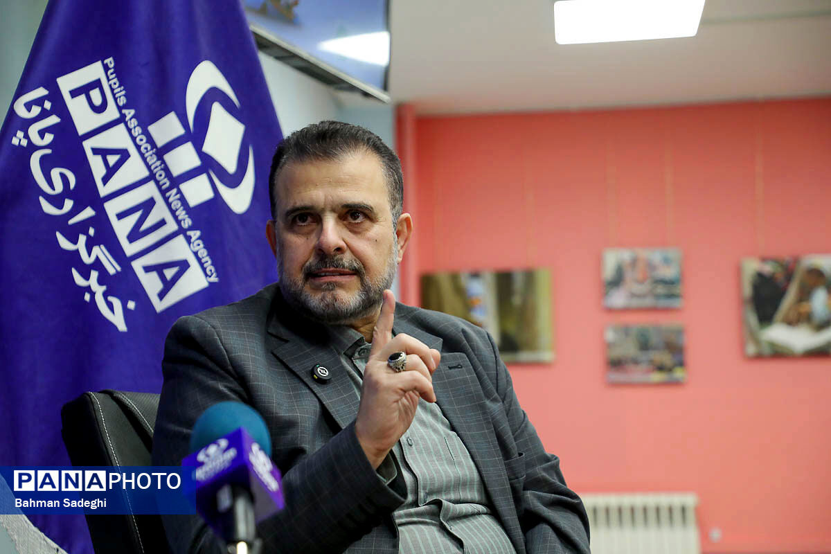 جامعه‌ای عادلانه، منتظر و پویا با سرمایه‌گذاری فرهنگی و تربیتی برای دانش‌آموزان ساخته می‌شود 